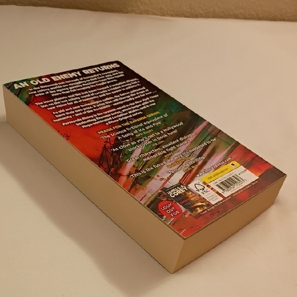 'Persepolis Rising' Book - Picture 2 of 3